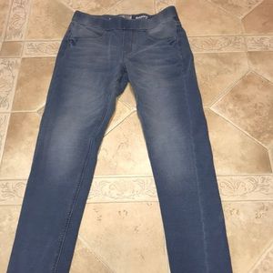 🔥Never Worn🔥 Girls blue skinny jeggings